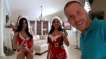 Edição De Natal Da Bangbros Com As Gostosas De Bunda Grande Rebeca Linares E Abella Anderson