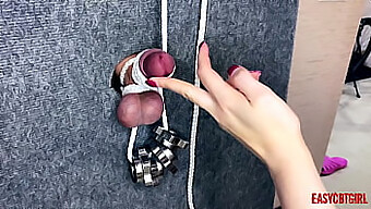 Boules En Mouvement: Regardez La Belle-Sœur Et Les Amis Torturer Et Jouer Avec Les Boules Dans Cette Vidéo Bdsm Kinky